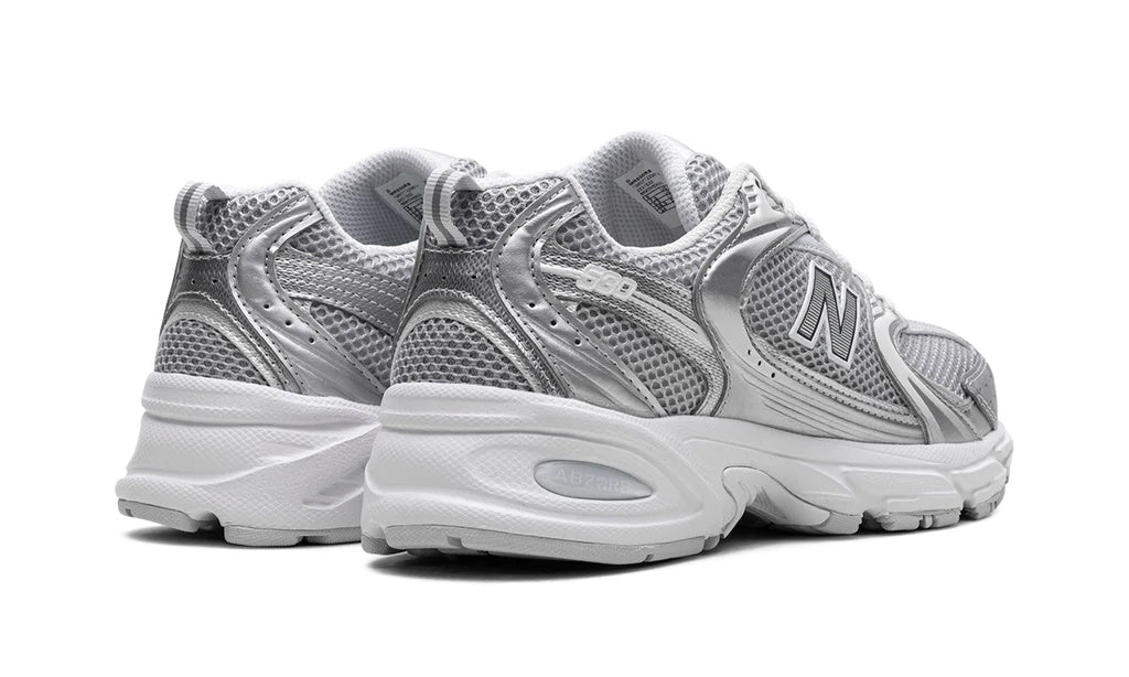 New Balance 530 “Moonbeam / Silver Metallic” — MR530RS