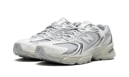 New Balance 530 “Light Grey / Silver Metallic” — MR530ASG