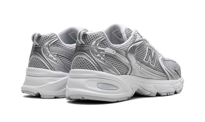 New Balance 530 “Moonbeam / Silver Metallic” — MR530RS